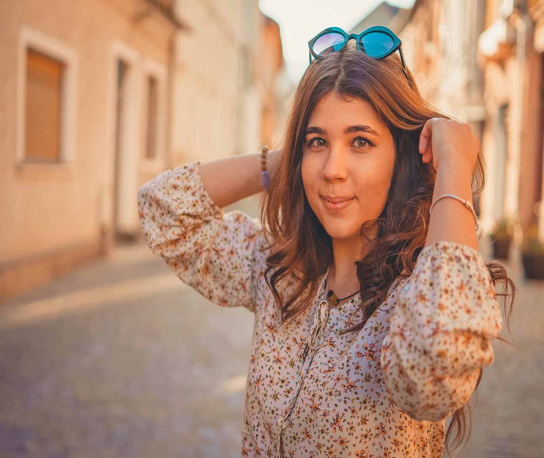 How to Wear a Floral Blouse in Style in 2022?