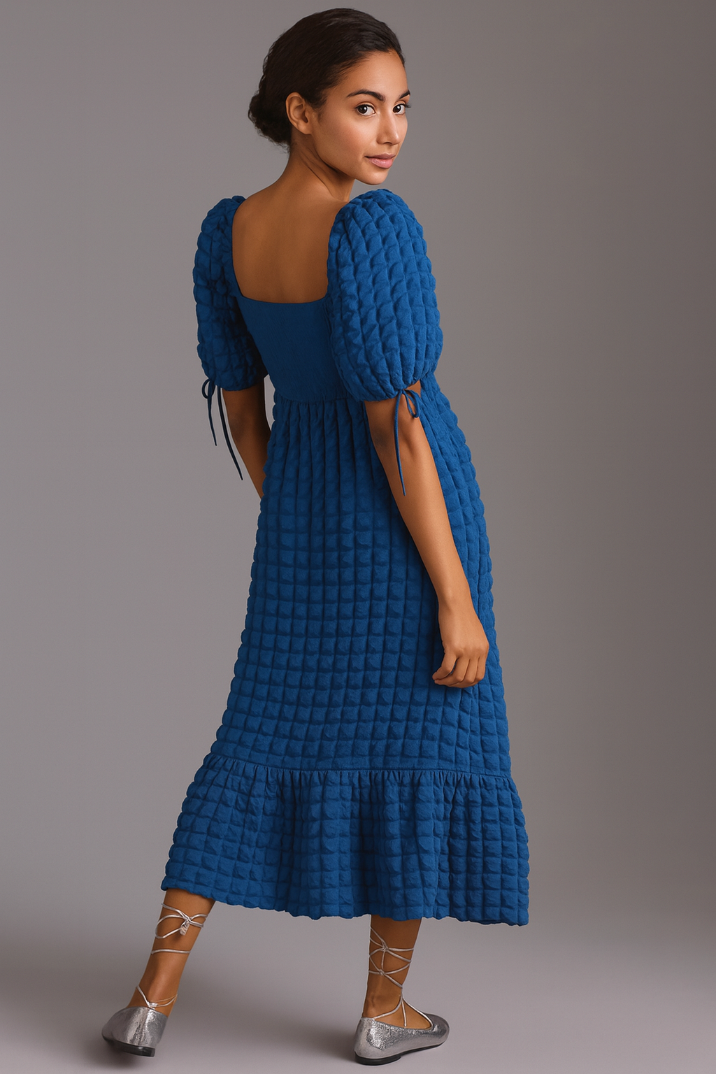 Textured Sweetheart Neck Short Sleeve Dress