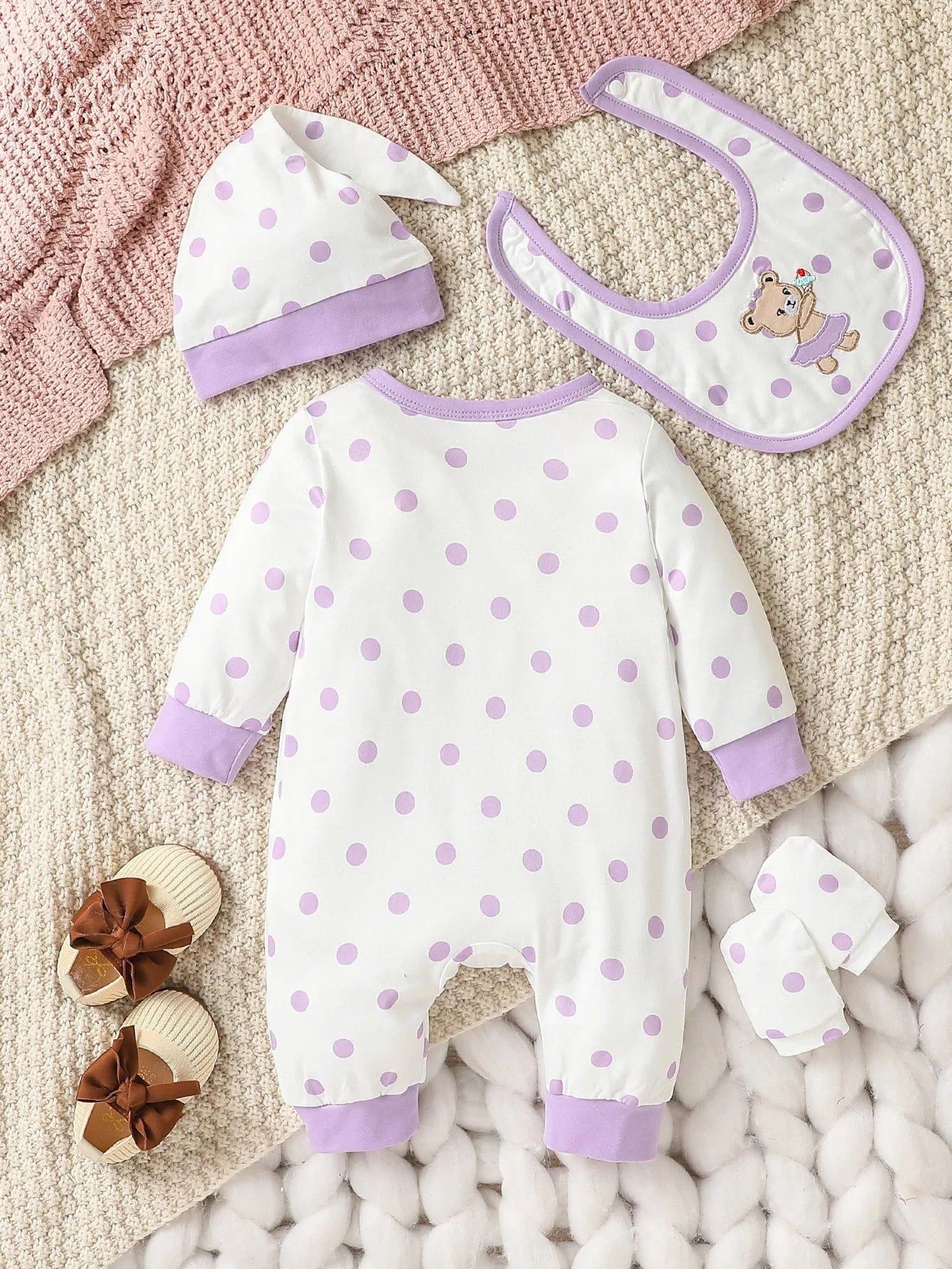 4PCS  Newborn Baby girl lovely and sweet Polka dot printingPatch Bear  autumn Cute jumpsuits+Hat+Bib